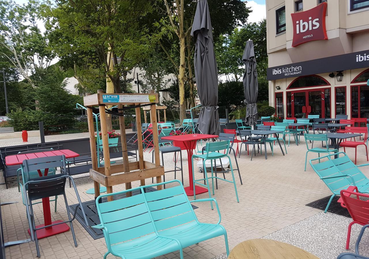 Ibis Lyon Part Dieu Les Halles Exterior photo